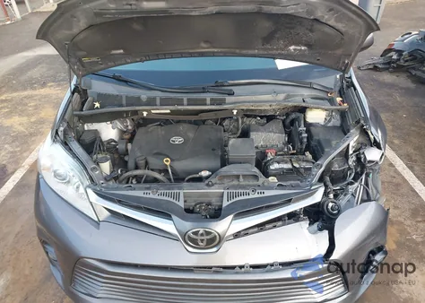 2018 Toyota Sienna Xle Premium 8 Passenger z USA, uszkodzony, nr VIN 5TDYZ3DC2JS957419